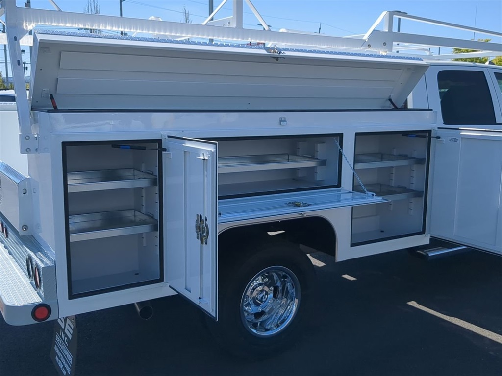 2024 Ram 3500 Tradesman photo 12