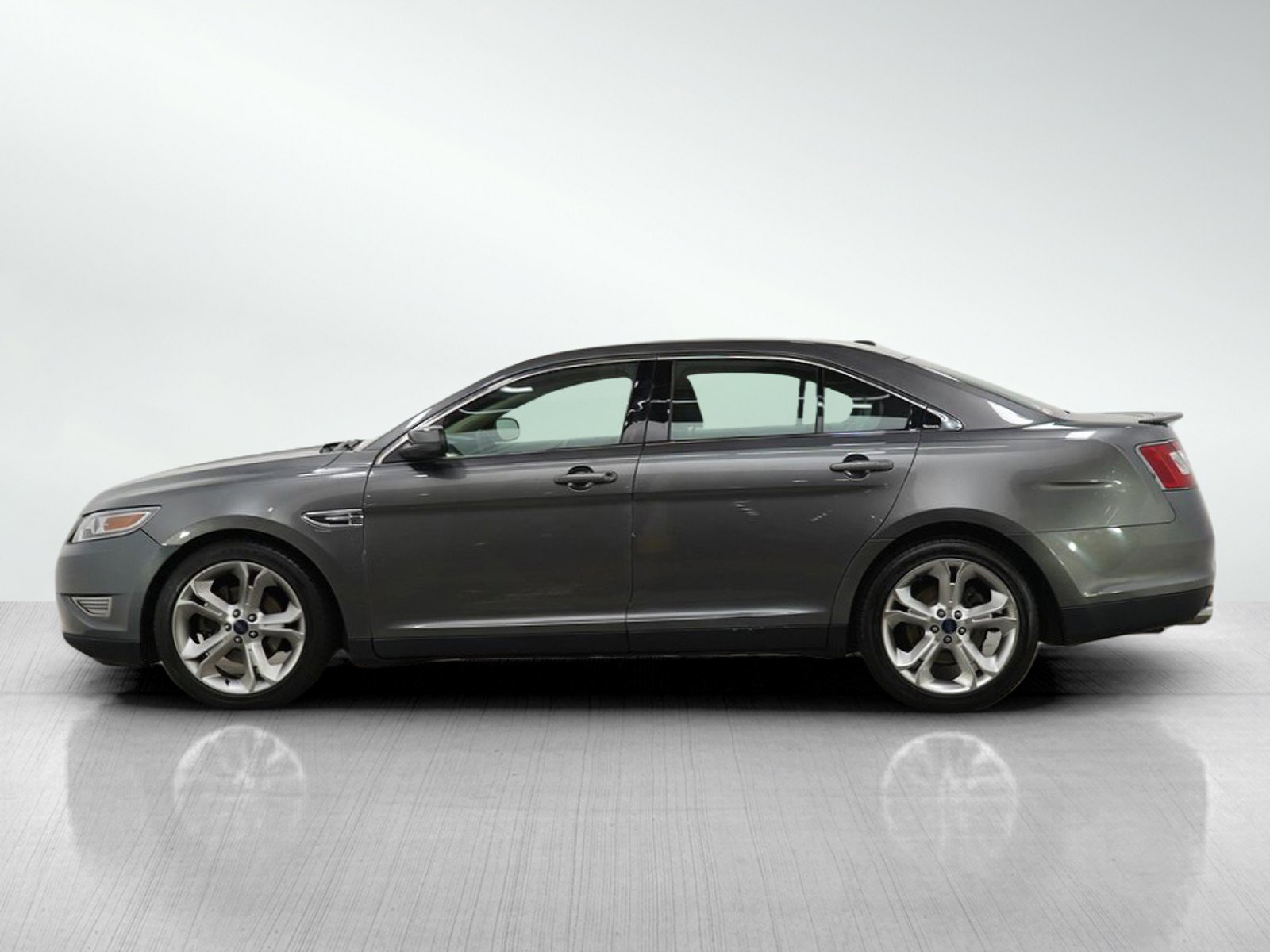 Used 2011 Ford Taurus SHO with VIN 1FAHP2KT5BG159419 for sale in Bloomington, Minnesota