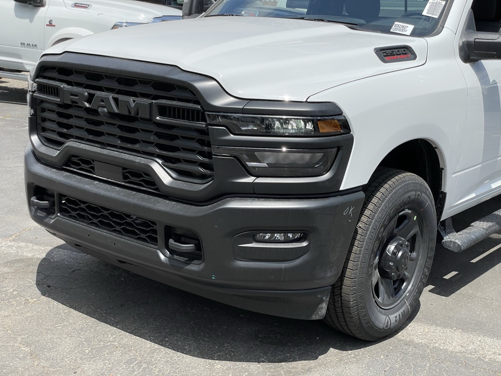 2025 Ram 2500 Tradesman photo 10