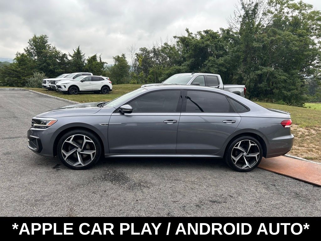 2020 Volkswagen Passat 2.0T R-Line photo 2