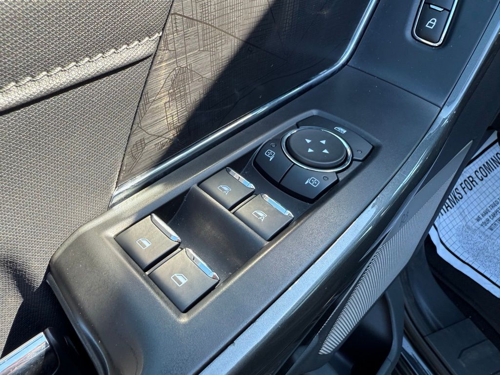2022 Ford F-150 XLT photo 14