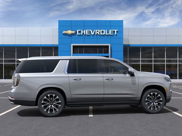2025 Chevrolet Suburban High Country photo 4