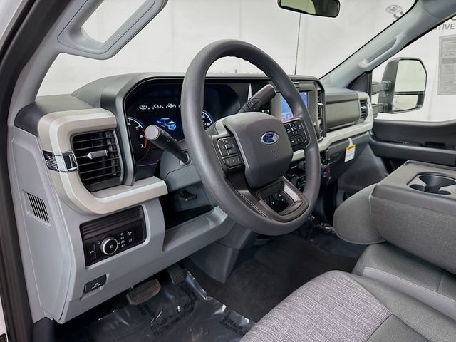 2026 Ford F-250 photo 9