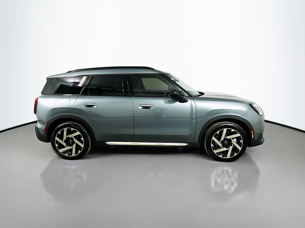 2025 Mini Countryman S Iconic photo 4