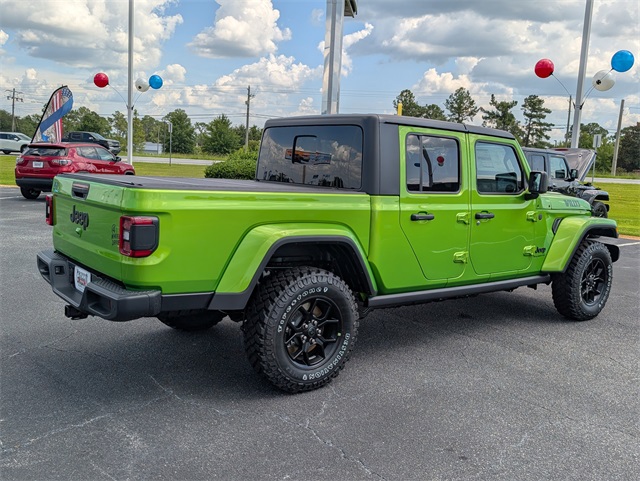 2025 Jeep Gladiator Willys photo 3