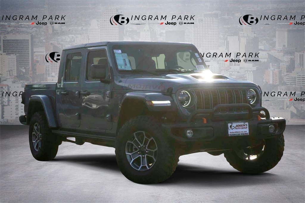 2025 Jeep Gladiator Mojave's photo