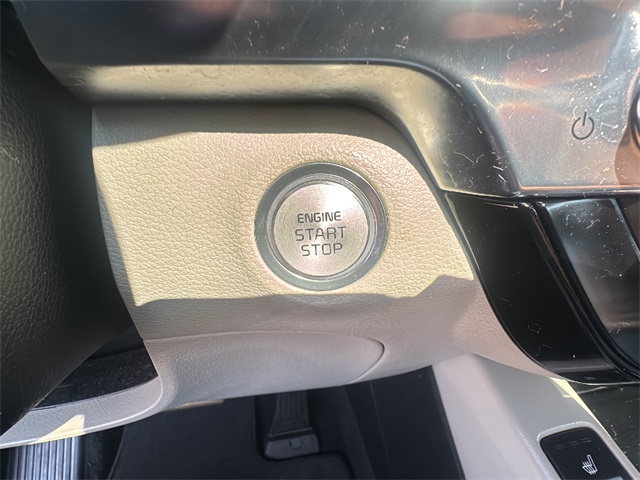 2022 Kia Telluride S photo 25