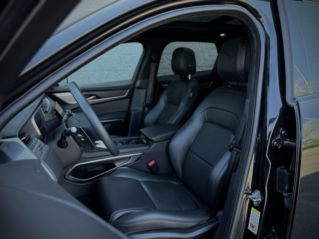 2023 Jaguar F-PACE P250 S photo 5