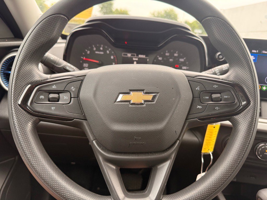 2024 Chevrolet Trax LS photo 10