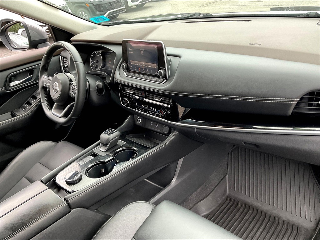 2023 Nissan Rogue SL photo 12