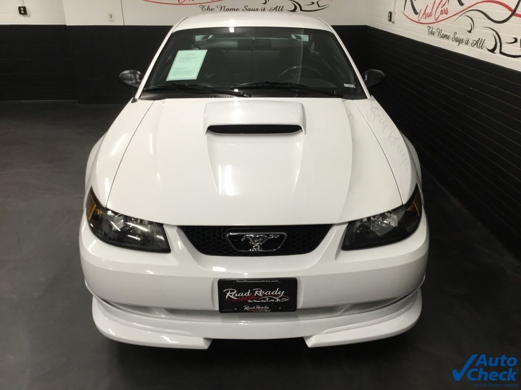 2002 Ford Mustang GT photo 2