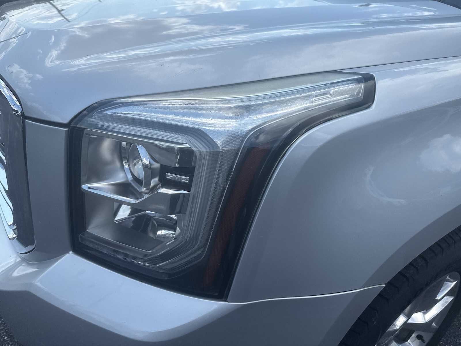 2017 Gmc Yukon SLT photo 9