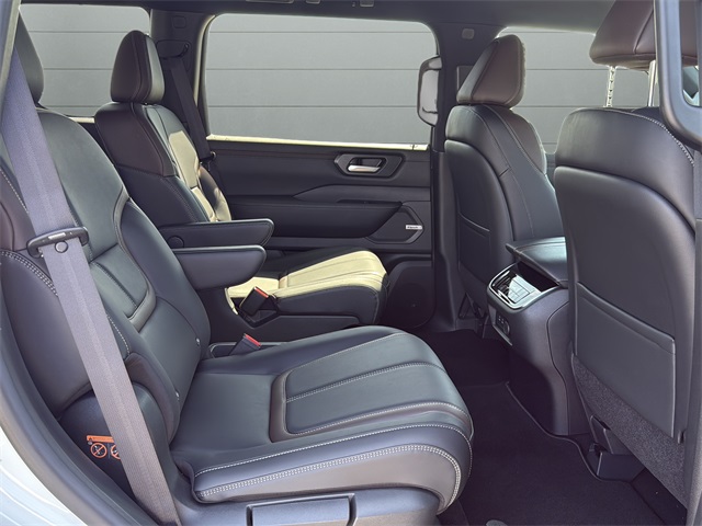 2025 Nissan Armada SL photo 29