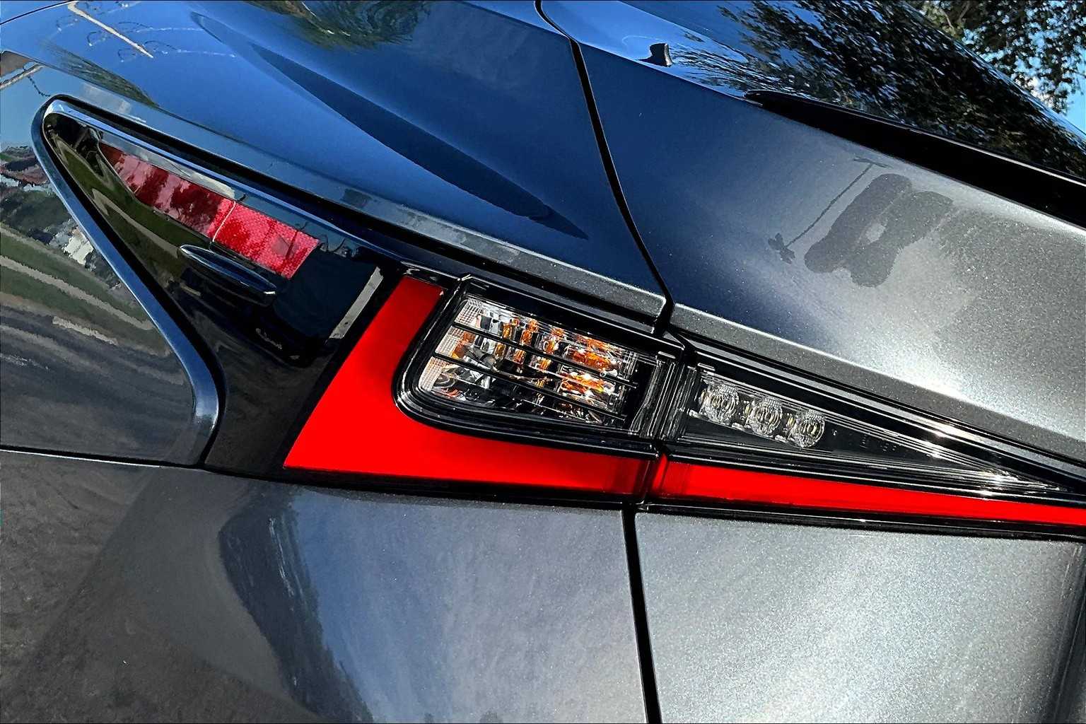2023 Lexus IS F SPORT photo 27