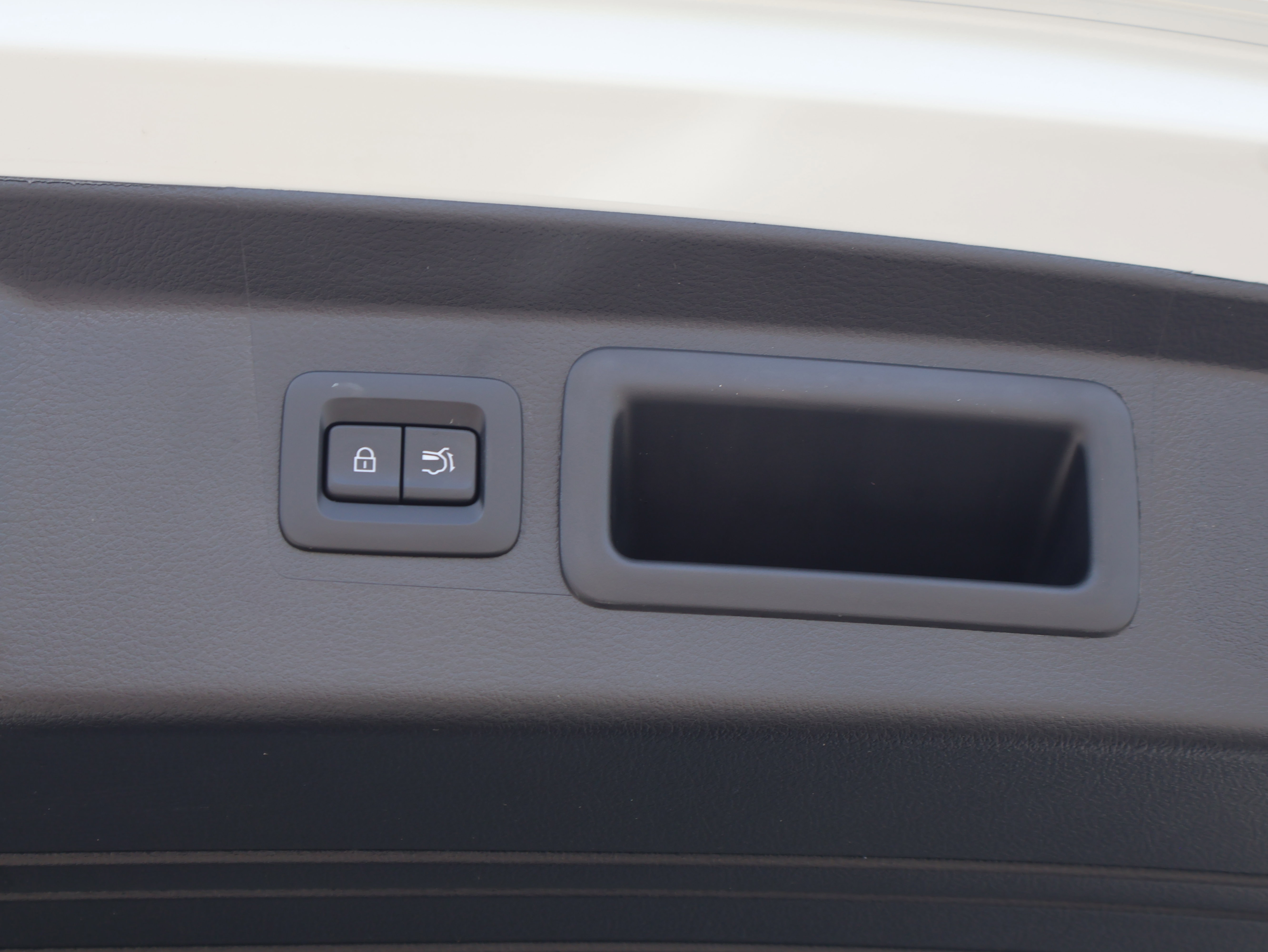 2025 Mazda CX-50 Preferred photo 12