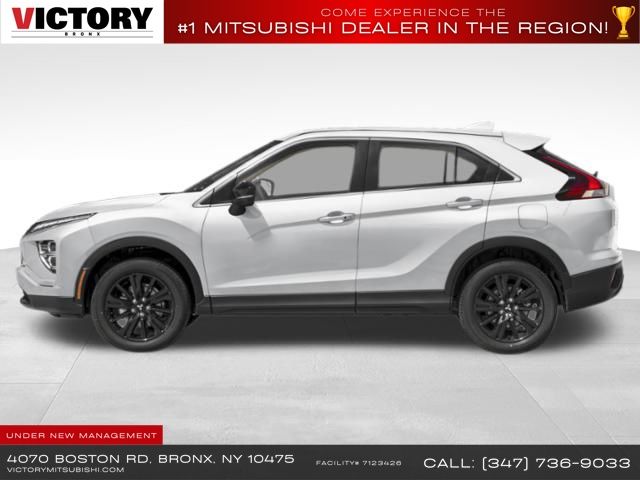 2025 Mitsubishi Eclipse Cross LE photo 4