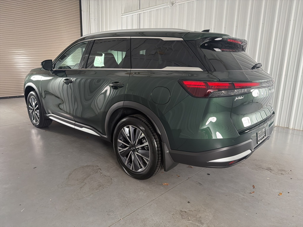 2026 Infiniti QX60 Luxe photo 3