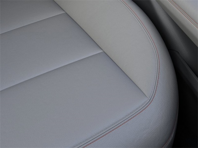 2025 Ford Explorer photo 16