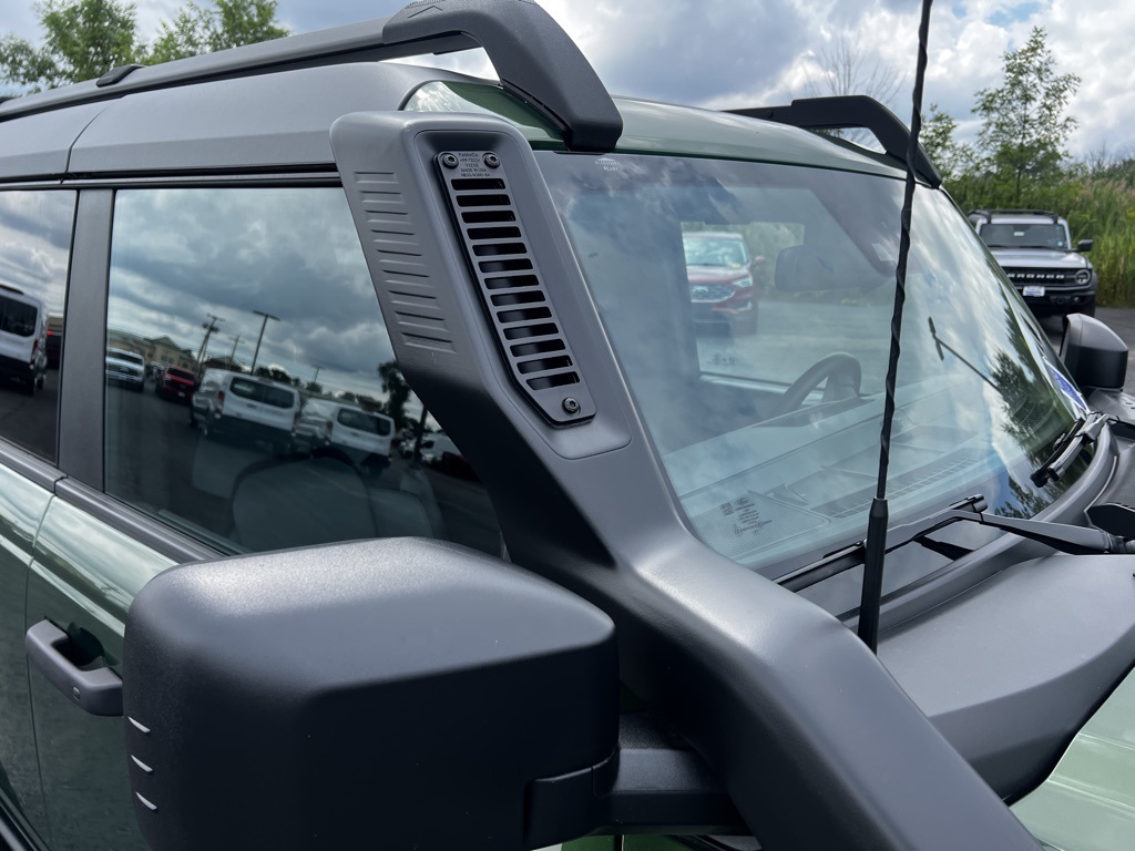 2024 Ford Bronco Everglades photo 19