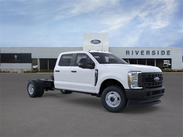 2025 Ford F-350 XL photo 5