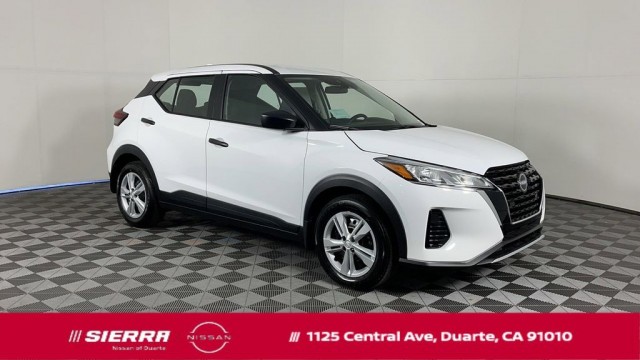 2025 Nissan Kicks S