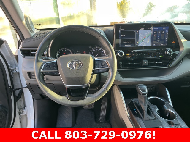 2020 Toyota Highlander Limited photo 16