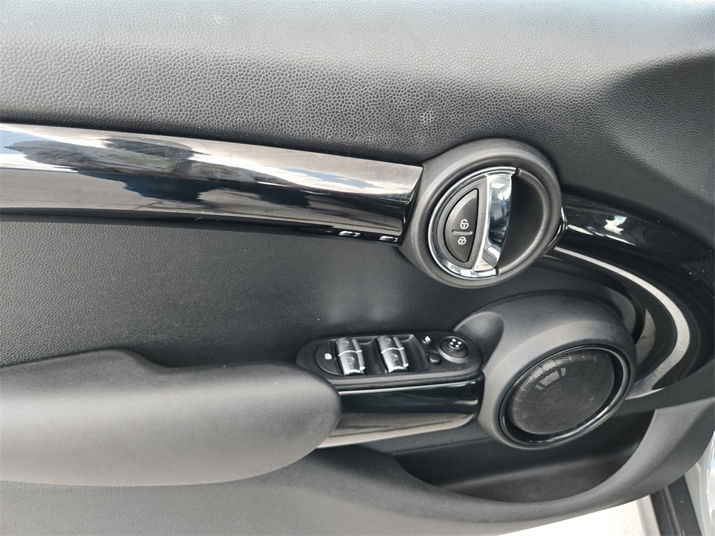 2017 Mini Cooper Hardtop S photo 32