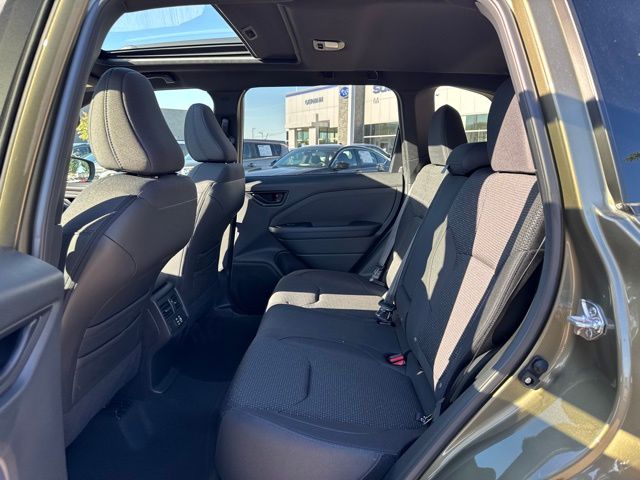 2025 Subaru Forester Premium photo 11