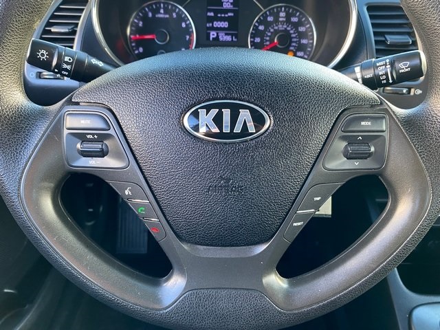 2016 Kia Forte LX photo 8