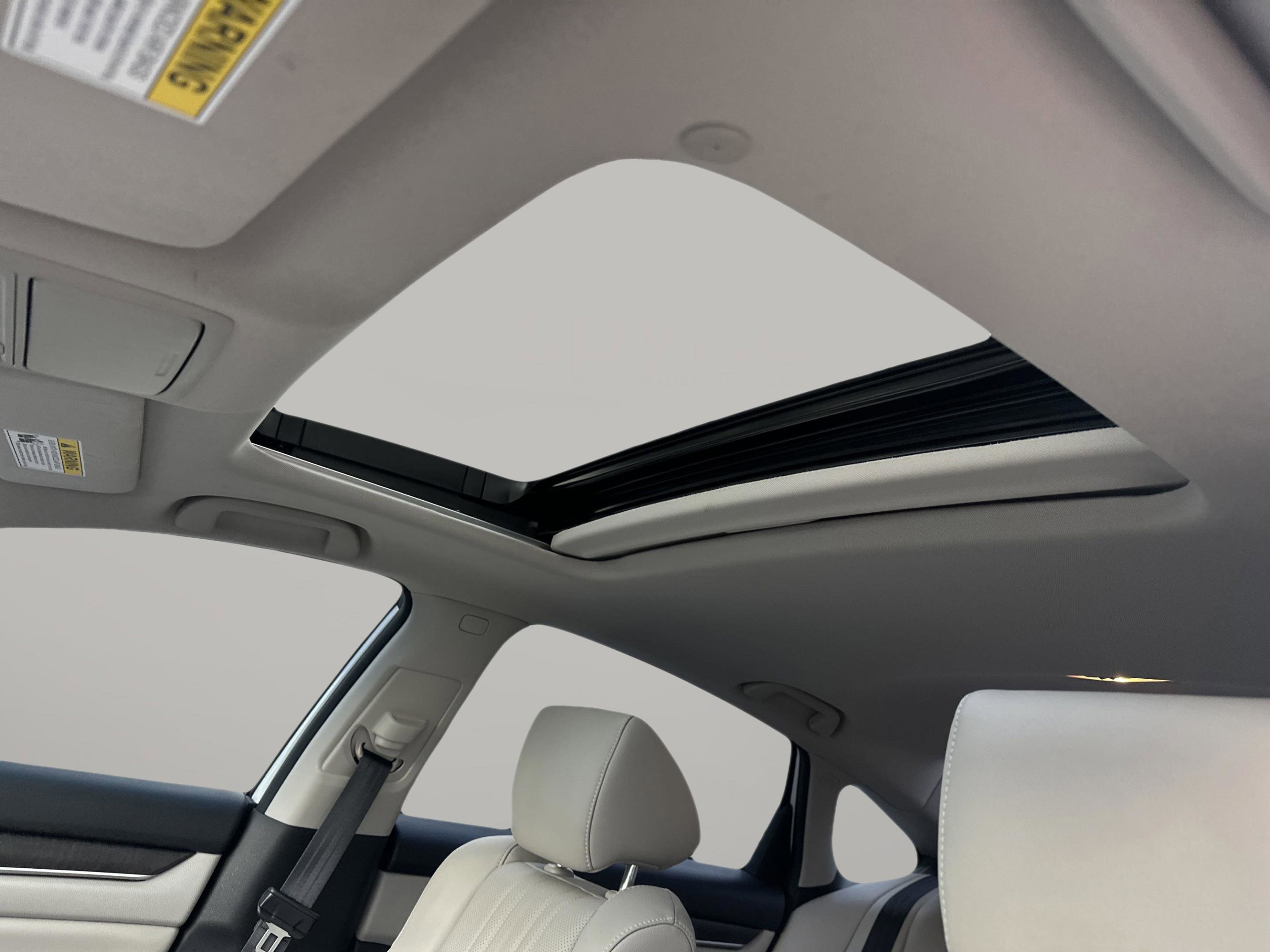 2021 Honda Accord Hybrid Touring photo 23