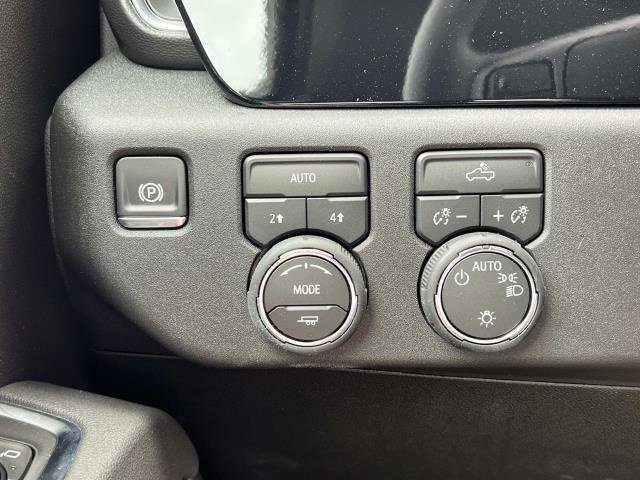 2025 Chevrolet Silverado 1500 LT photo 22