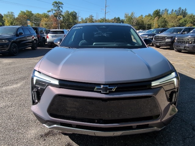 2024 Chevrolet Blazer EV photo 3