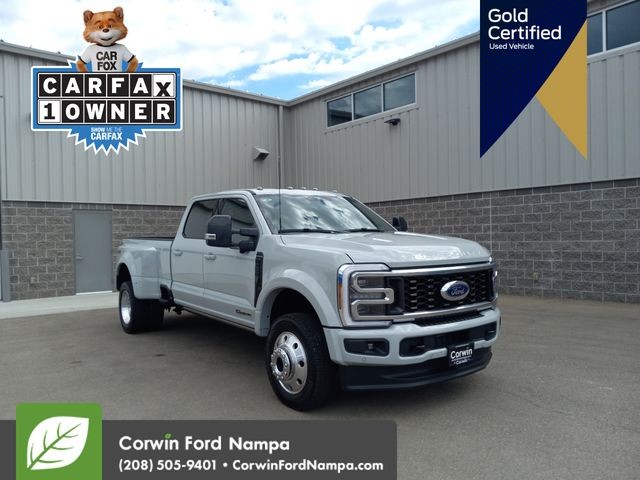 2025 Ford F-450SD Platinum