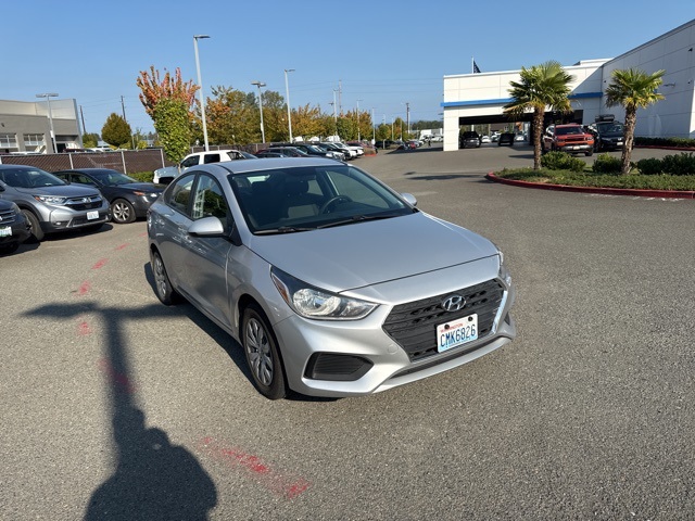 2021 Hyundai Accent SE photo 3