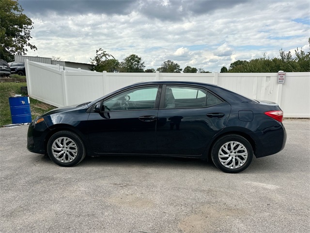 2018 Toyota Corolla XLE XSE photo 2
