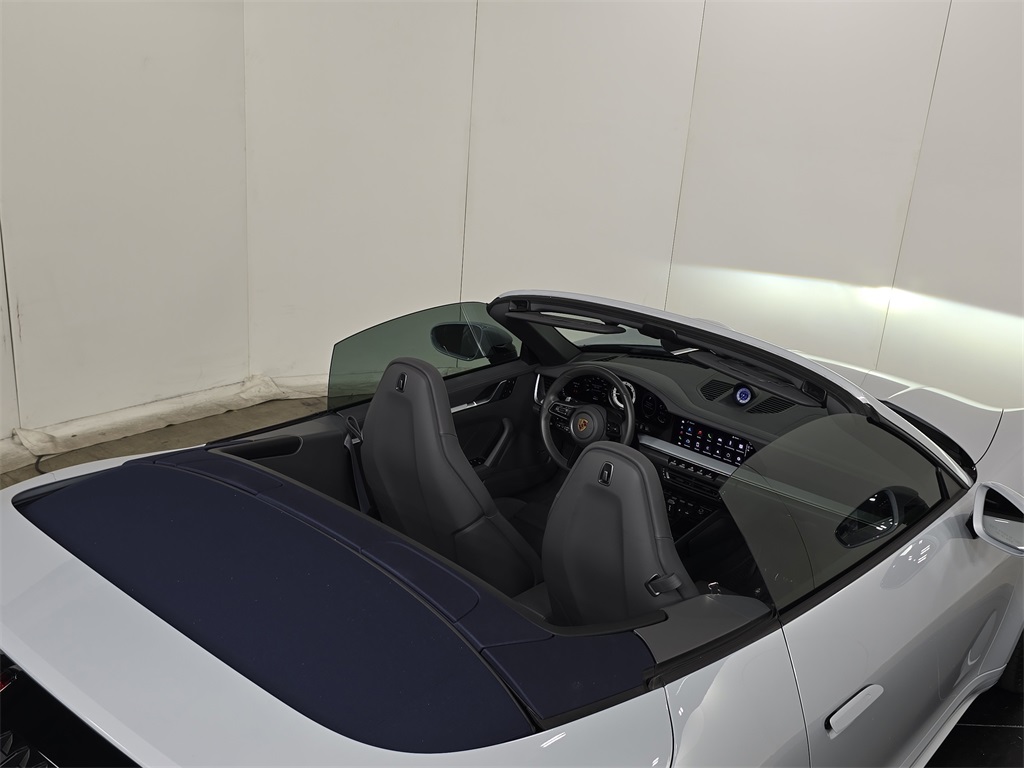 2024 Porsche 911 4 Cabriolet photo 29