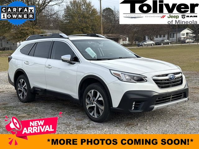 2022 Subaru Outback Touring's photo