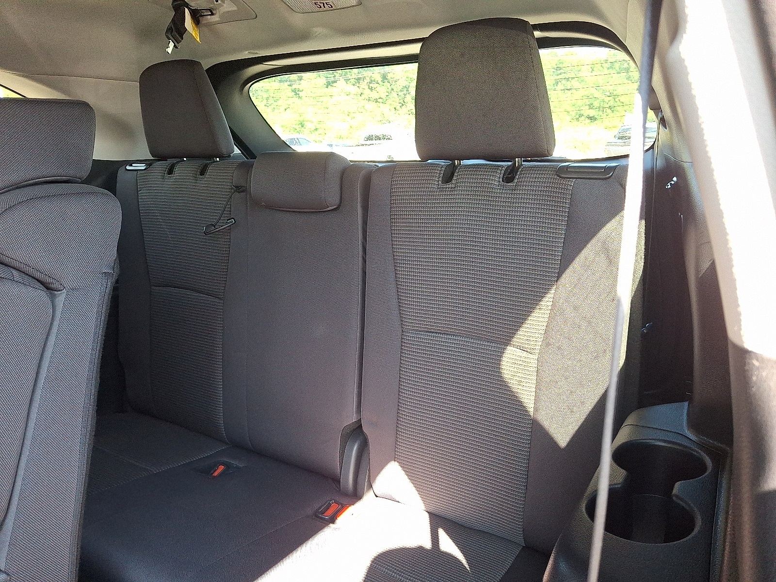 2024 Toyota Highlander LE photo 12