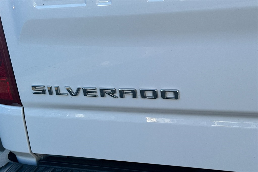 2023 Chevrolet Silverado 1500 photo 4