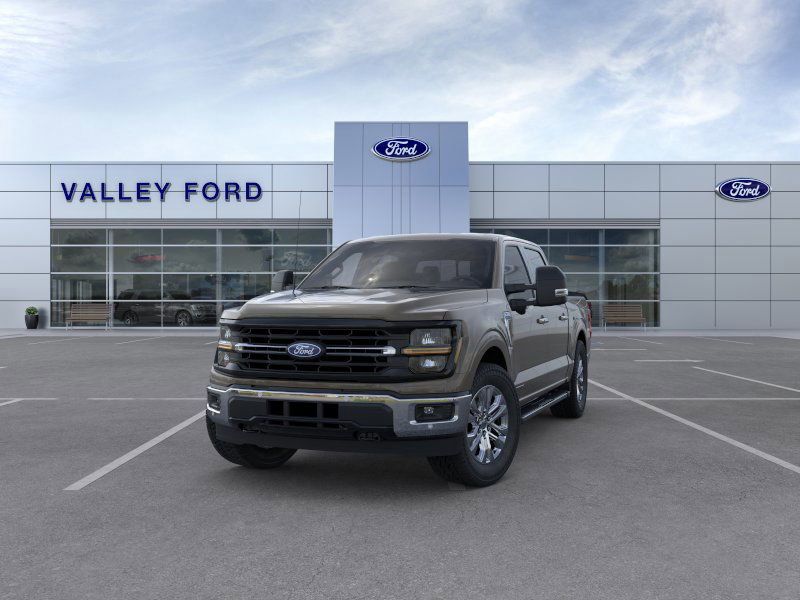 2025 Ford F-150 XLT photo 2
