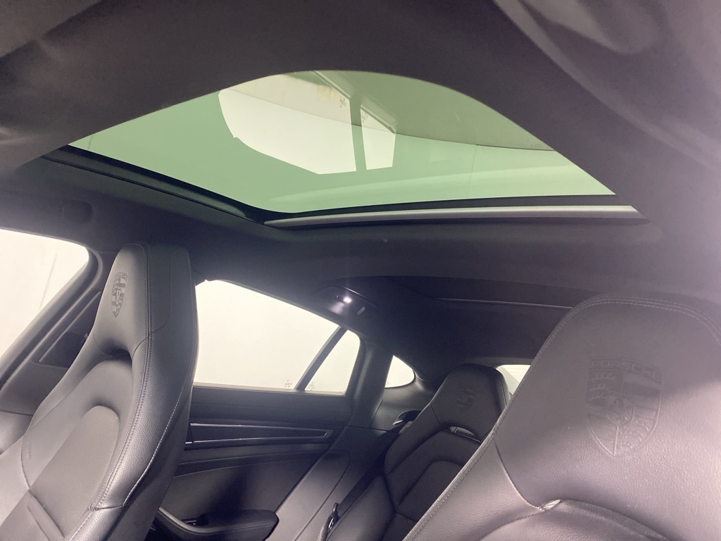 2022 Porsche Panamera 4 Platinum photo 18