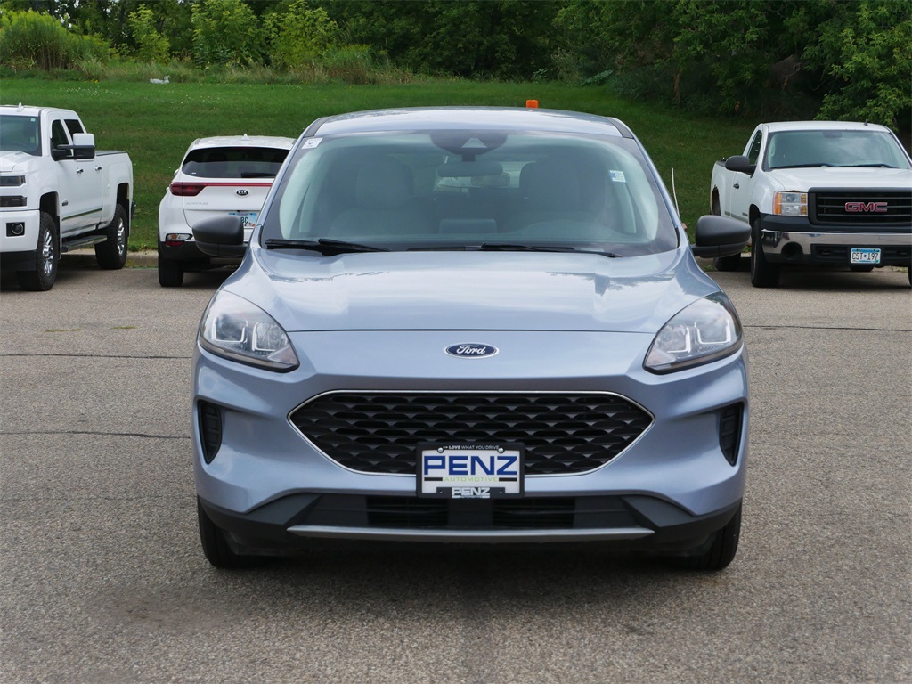 Used 2022 Ford Escape SE with VIN 1FMCU0G60NUB28911 for sale in Rochester, Minnesota