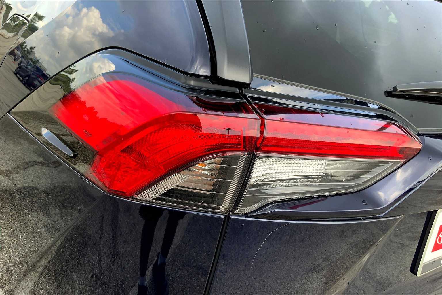 2024 Toyota RAV4 XLE photo 27
