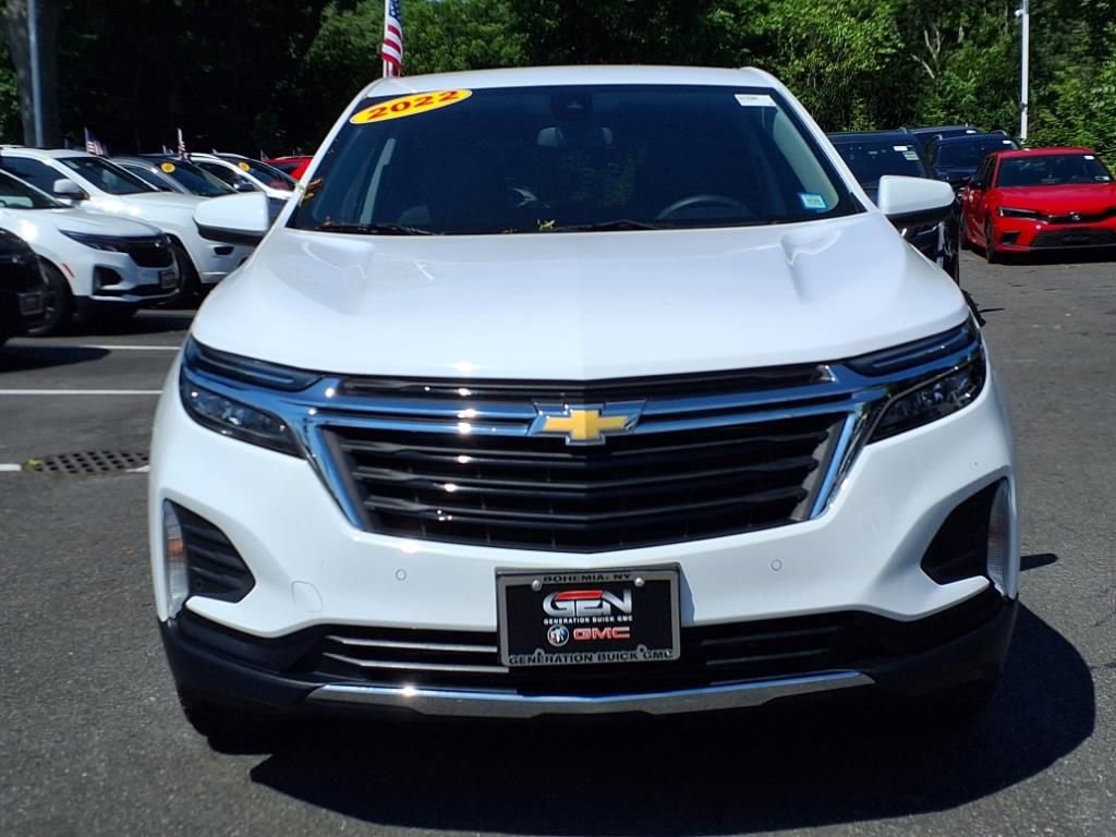 2022 Chevrolet Equinox LT photo 2