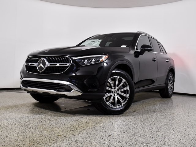 2026 Mercedes Benz GLC 300 photo 2