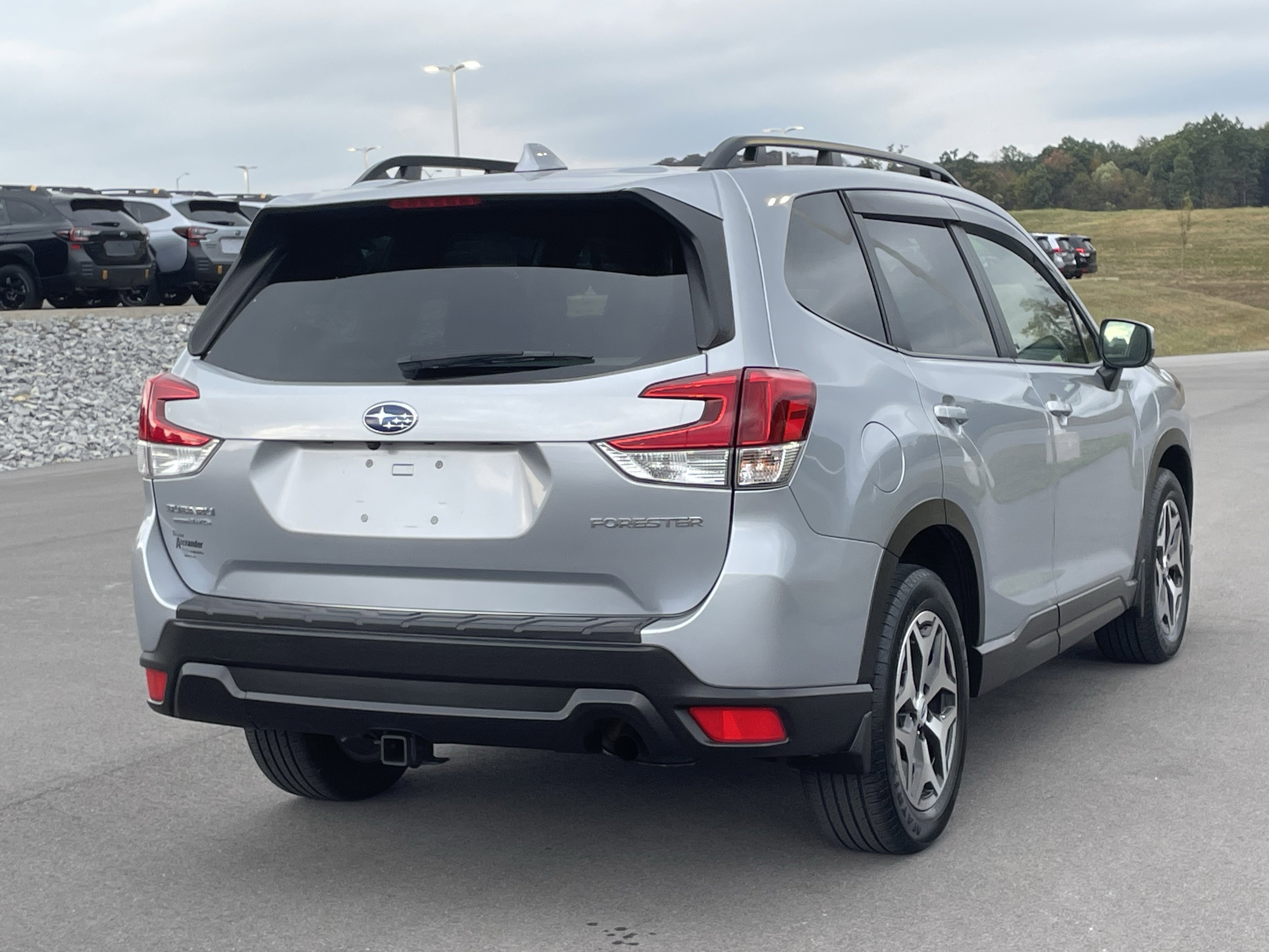 2022 Subaru Forester Premium photo 2