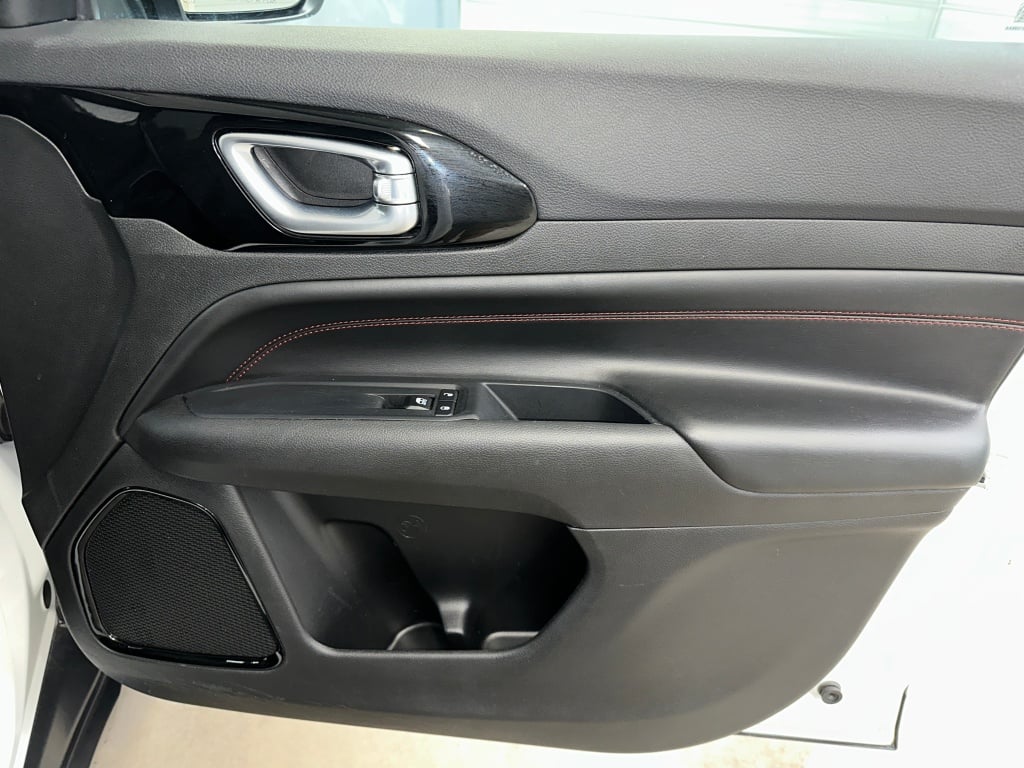 2024 Jeep Compass Trailhawk photo 26