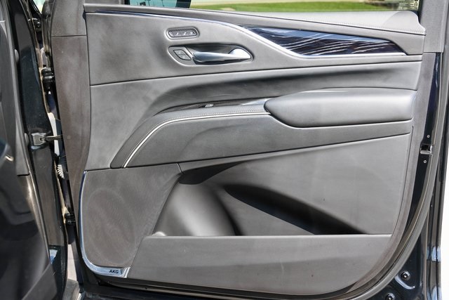 Used 2023 Black Cadillac Sport image 21