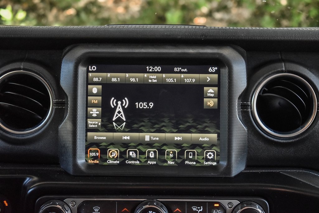 2022 Jeep Wrangler Unlimited Sahara 4xe photo 11