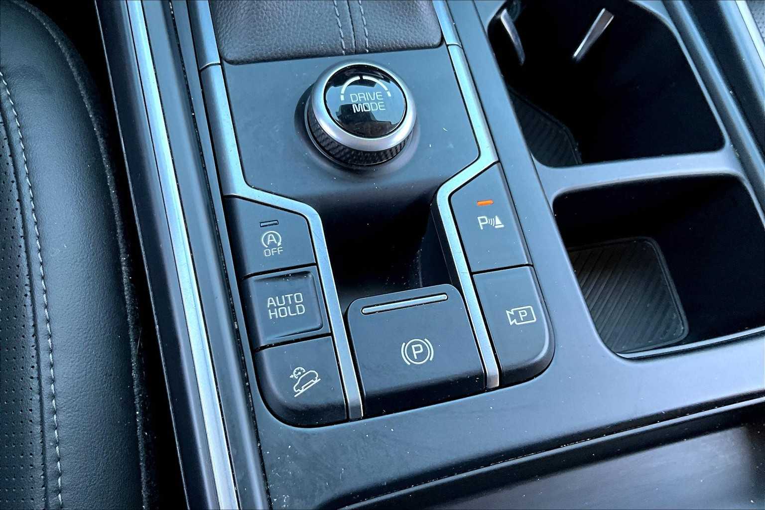 2024 Kia Sorento S photo 27